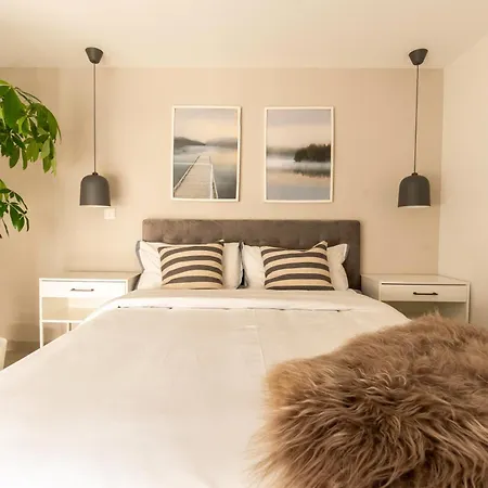 Modern 3bd Spacious With Terrace - Close To Yacht Marina Διαμέρισμα