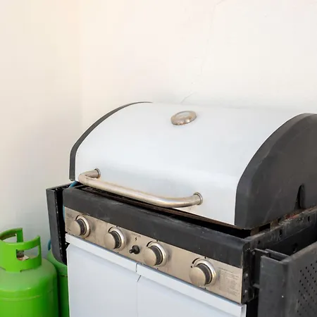 Modern 3bd Spacious With Terrace - Close To Yacht Marina Διαμέρισμα Msida