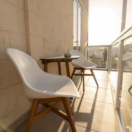 Modern 3bd Spacious With Terrace - Close To Yacht Marina