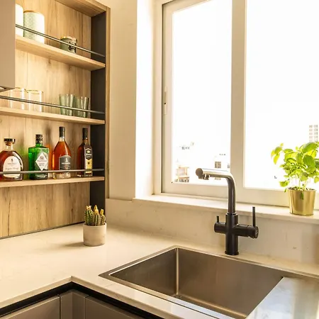 Διαμέρισμα Modern 3bd Spacious With Terrace - Close To Yacht Marina *