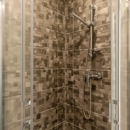 Modern 3bd Spacious With Terrace - Close To Yacht Marina Διαμέρισμα *