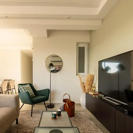 Modern 3bd Spacious With Terrace - Close To Yacht Marina