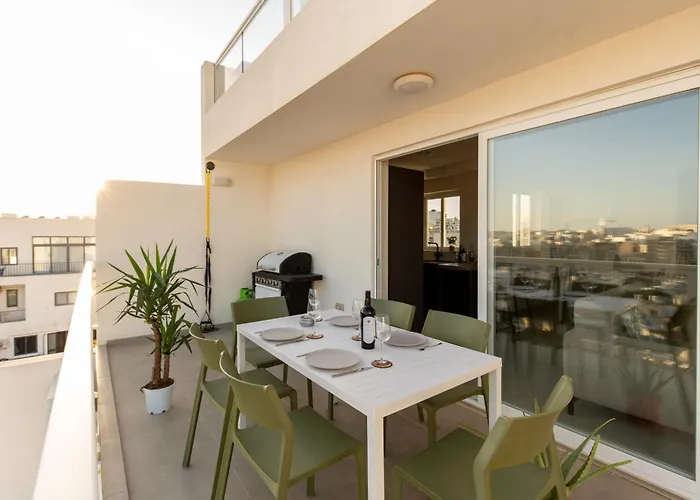 Modern 3bd Spacious With Terrace - Close To Yacht Marina ムサイダ