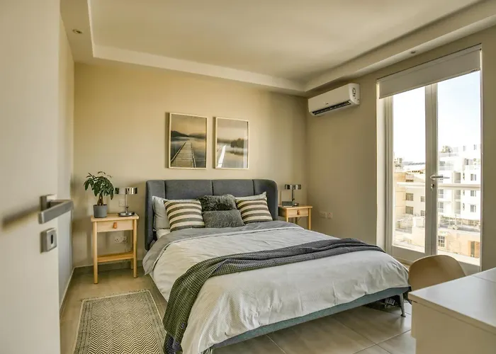 Modern 3bd Spacious With Terrace - Close To Yacht Marina アパート *